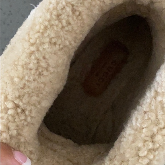 Gucci’s boots - Picture 4 of 6